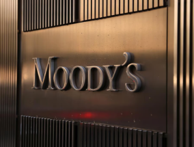 穆迪(Moody’s)将以色列的信用评级下调了两个级距